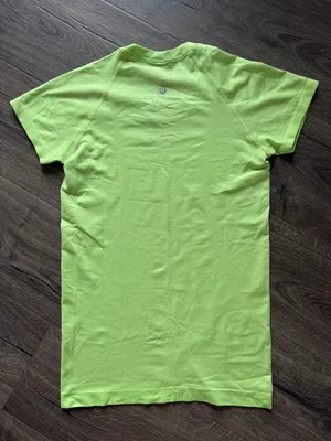Lululemon Swiftly Tech Short Sleeve 2.0 thumbnail 3