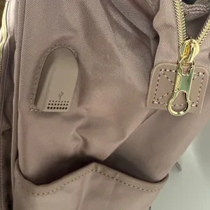 KROSER 17” Quilted Laptop Backpack NWOT Beige RFID USB Work Travel Bag thumbnail 9