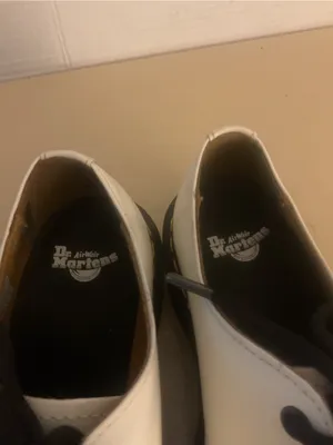 Dr. Martens women White Leather Platform Oxfords smooth shoesUS 6 thumbnail 7