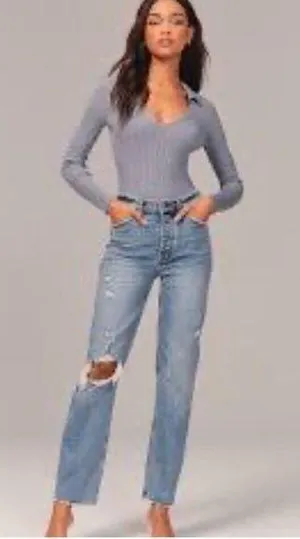 Abercrombie Jeans The Dad High Rise Curve Love, Ripped Wash 26/2S Distressed thumbnail 2