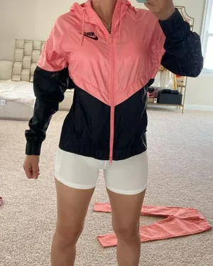 Nike wind proof jacket. Xs-s thumbnail 13