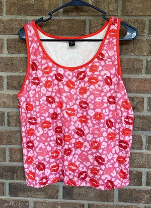 Women's Pink Lip-Print Tank Top - Sleeveless Summer Tee and Sleep Shorts Set thumbnail 1