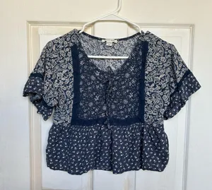 American Eagle Crop Top Boho Floral - size xs thumbnail 1
