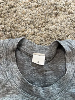 Lululemon Swiftly Tech Cropped Short-Sleeve Shirt 2.0 size 0 thumbnail 2