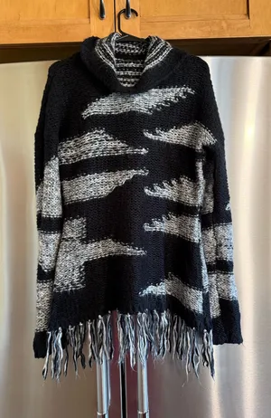 Venus tunic sweater with fringe detail thumbnail 1