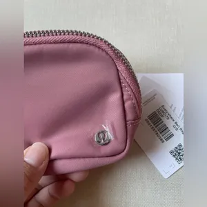 Lululemon Everywhere Belt Bag Nano - Deco Pink thumbnail 2