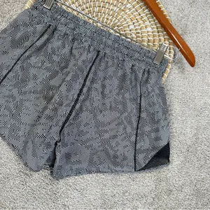 Lululemon Women’s Hotty Hot Shorts Pull On 4” Lined in Seawheeze Size 6 thumbnail 6
