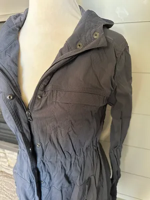 Lululemon Windbreaker thumbnail 2