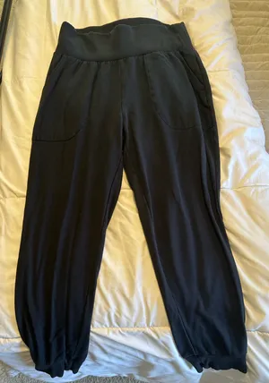 Black Nike Joggers Women’s thumbnail 2