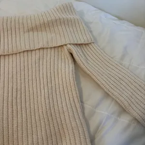 off the shoulder la hearts by pacsun knut sweater thumbnail 2