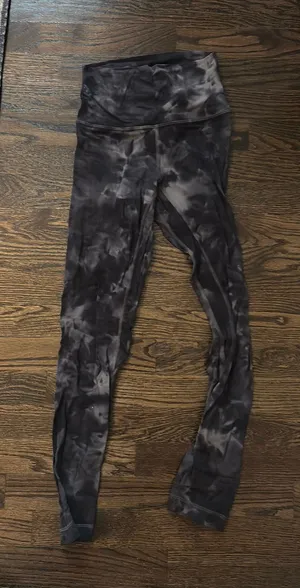 Tie-Dye Lululemon Leggings Align thumbnail 1