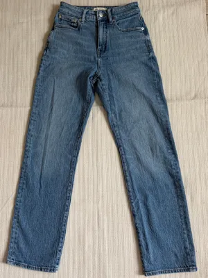 Madewell The Curvy ‘90s Straight Jean in Enmore Wash Size 25 Medium Vintage Wash thumbnail 3