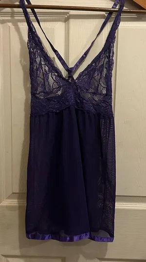 Avidlove Purple Lace criss cross strap Chemise - size medium thumbnail 1