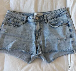 BKE Low-Rise Shorts thumbnail 1