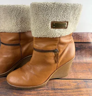 B. Makowsky Tan Winter Boots with Cream Fur thumbnail 5