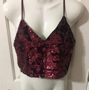 Sleeveless Crop Top🤗 Size L thumbnail 1