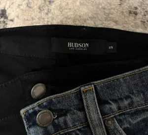 Black Size S thumbnail 2