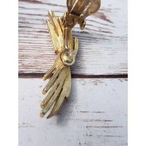 Vintage Clip On Earrings Gold Tone Statement Earrings 1.5" thumbnail 6