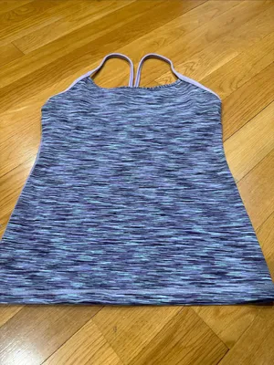 Lululemon power Y tank top with built in bra size 8 . thumbnail 2