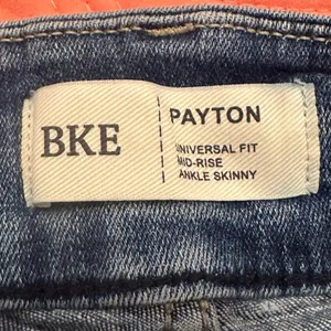 🌟 BKE Parker Super Flare Jeans – Size 28 x 29.5 🌟 thumbnail 3