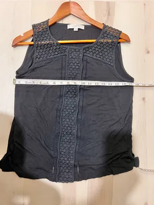Loft Women Medium Black Bohemian Goth Crochet Lace Yoke Sleeveless Top thumbnail 4