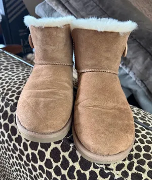 UGG Boots Women’s thumbnail 1