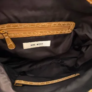 Nine West‎ Clutch Bag Women Tan Croc Embossed Foldover Classic Minimalist Preppy thumbnail 4
