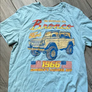 Ford Bronco 1966 Graphic Tee in Light Blue thumbnail 4