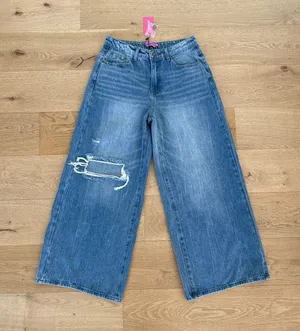 Edikted - Ripped Low Rise Baggy Wide leg Jeans in Blue thumbnail 1