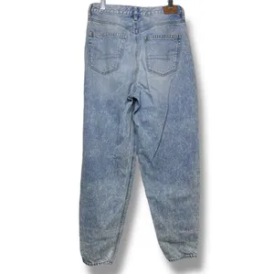 American Eagle Relaxed Mom Jeans Light Wash Size 4 Long thumbnail 7