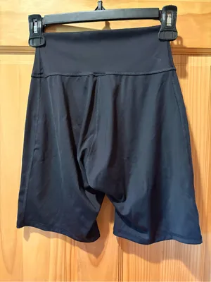 Gymshark Black High-Waisted V-Front Biker/workout Shorts women’s size S thumbnail 2
