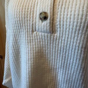 Oversized Cozy Waffle Henley Top from Old Navy NWT size L thumbnail 4