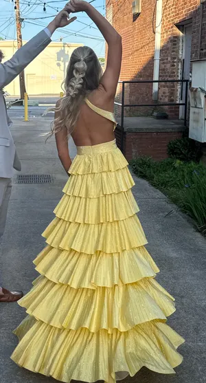 Sherri Hill Prom dress/gown thumbnail 2