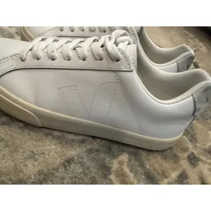 VEJA Low Esplar Leather Lace-Up Sneakers | White Great Condition Size 5 EUR 36 thumbnail 10