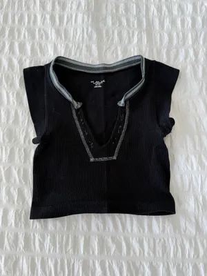 Urban Outfitters Go For Gold Top thumbnail 2