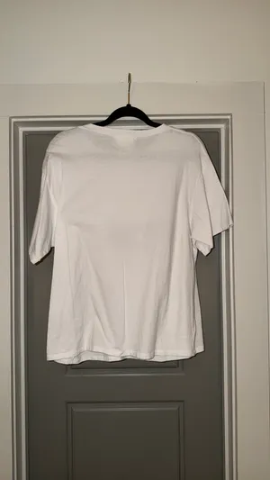 Skull T-Shirt thumbnail 2