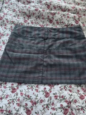 Y2K Plaid Mini Skirt in Grey with Subtle Pink Stripe thumbnail 7