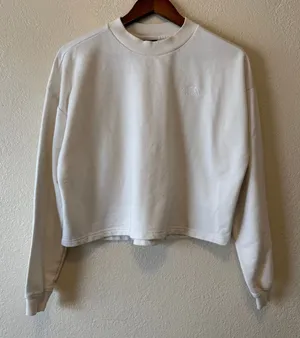 The North Face Cream Cropped Sweatshirt Women’s Small Embroidered Logo thumbnail 1
