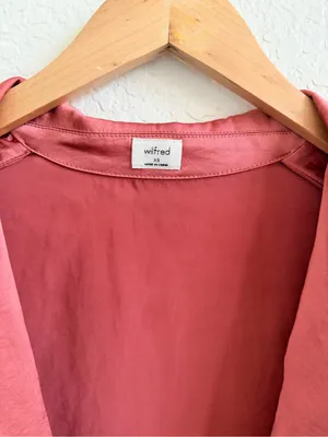 Aritzia Wilfred Pink Coral Satin Tie-Front Button‎ Down Blouse Top XS thumbnail 5