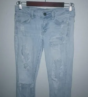 American Eagle 2 28x29 Skinny Stretch Distressed Jeans thumbnail 3