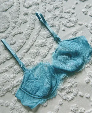Victoria's Secret Bra Lace Push-Up thumbnail 1