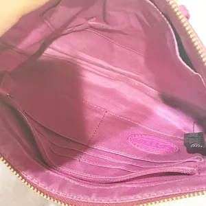 Fossil Erin Fuschia Pebbled Leather Bag‎ Top Zip Multi-Pocket Crossbody Bag thumbnail 3