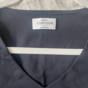 Aritzia Babaton Contour Fixture Black Noir Bodysuit Size M NWT thumbnail 3