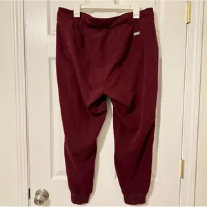 FIGS Maroon Zamora Joggers Size XL Petite Scrub Pants thumbnail 9