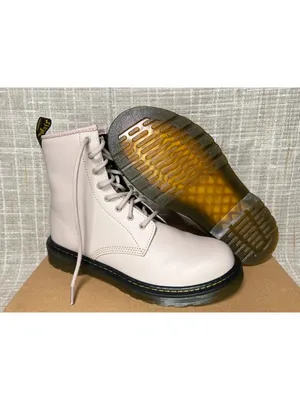 Dr. Martens 8-Eyelet Vintage Taupe 1460 Leather Boots Size Us 7 thumbnail 2
