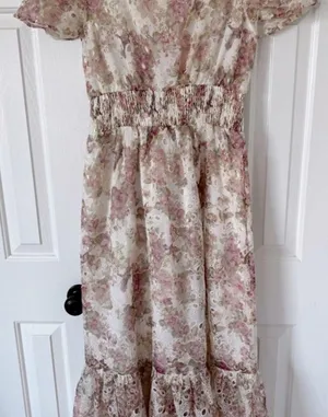 Solitaire Floral Eyelet Puffed Sleeve Maxi Dress thumbnail 4