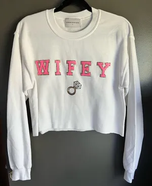 Wifey cropped sweatshirt thumbnail 1
