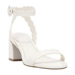 NWT On 34th Womens Pathina Scalloped Sandals Block Heel White Smooth 8.5M thumbnail 1