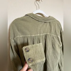 Free People all about the feels button down top tunic‎ shirt sz large in green thumbnail 7