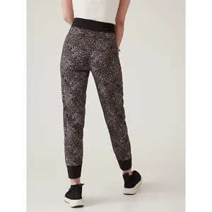 Athleta Trekkie North Tapered Joggers Pants Kinetic Abstract Legging 533655 Sz 2 thumbnail 2